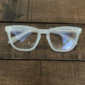 Quay Hardwire blue light glasses